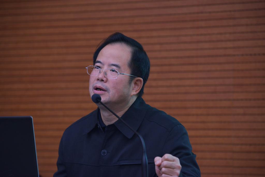 (甘绍成教授讲座现场)